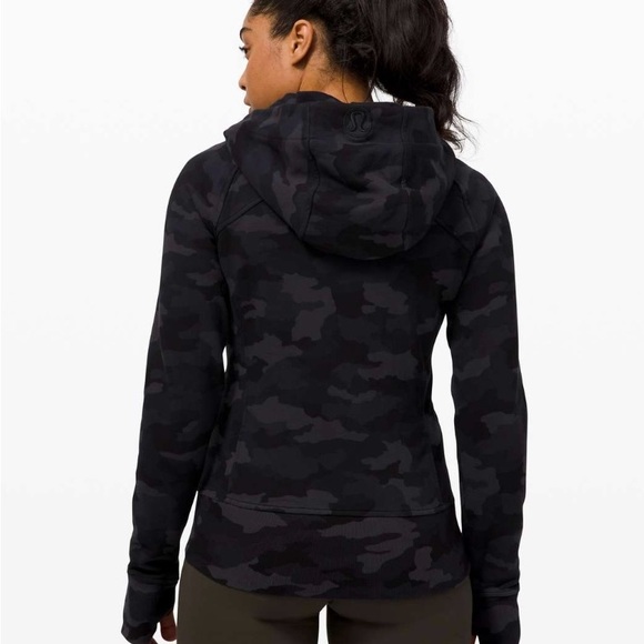 Lululemon Scuba Hoodie - Picture 6 of 7